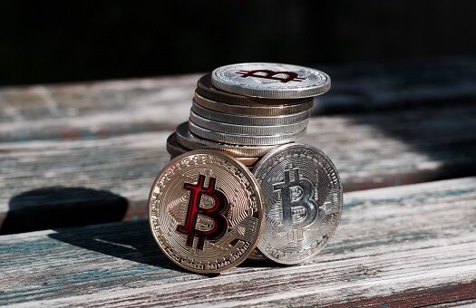 Babylon Bitcoin staking drives BTC fees higher as mainnet launches