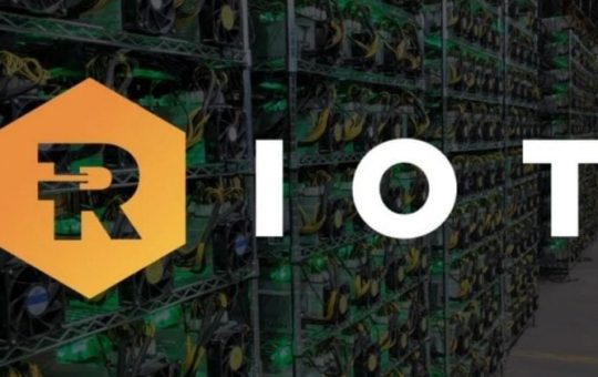 Riot Platforms completes $525M offering to buy Bitcoin