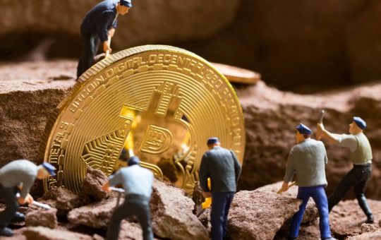 Solo Bitcoin Miners Are Winning More Blocks Lately—What Gives?