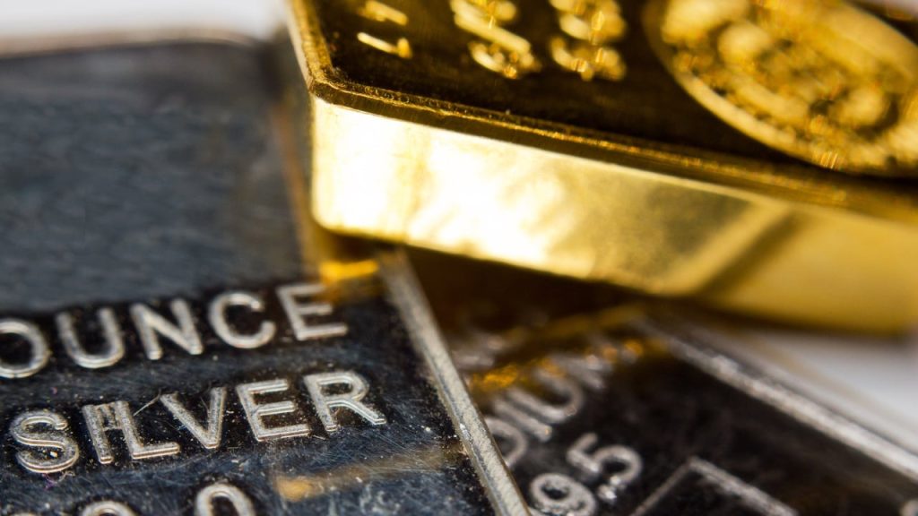 Silver and Platinum Break out as Dollar Hedge Game Shifts