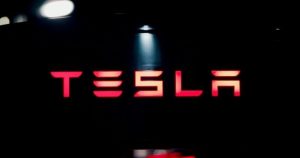Tesla stock extends losses pre-market as selling pressure accelerates