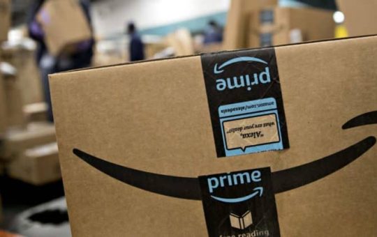 Amazon, Shopify, Etsy rally after Court voids Trump tariffs, Trump vows new 10% levy