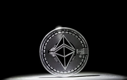 Binance ETH Reserve Hits Lowest Level Since 2024 as Stablecoin Balances Surge