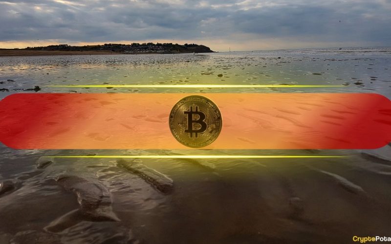 Bitcoin Investment Products Suffer $1.44B in Outflows During Worst Week of 2026